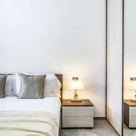 Hostmate - - Via Dei Transiti - Nolo Apartmán *